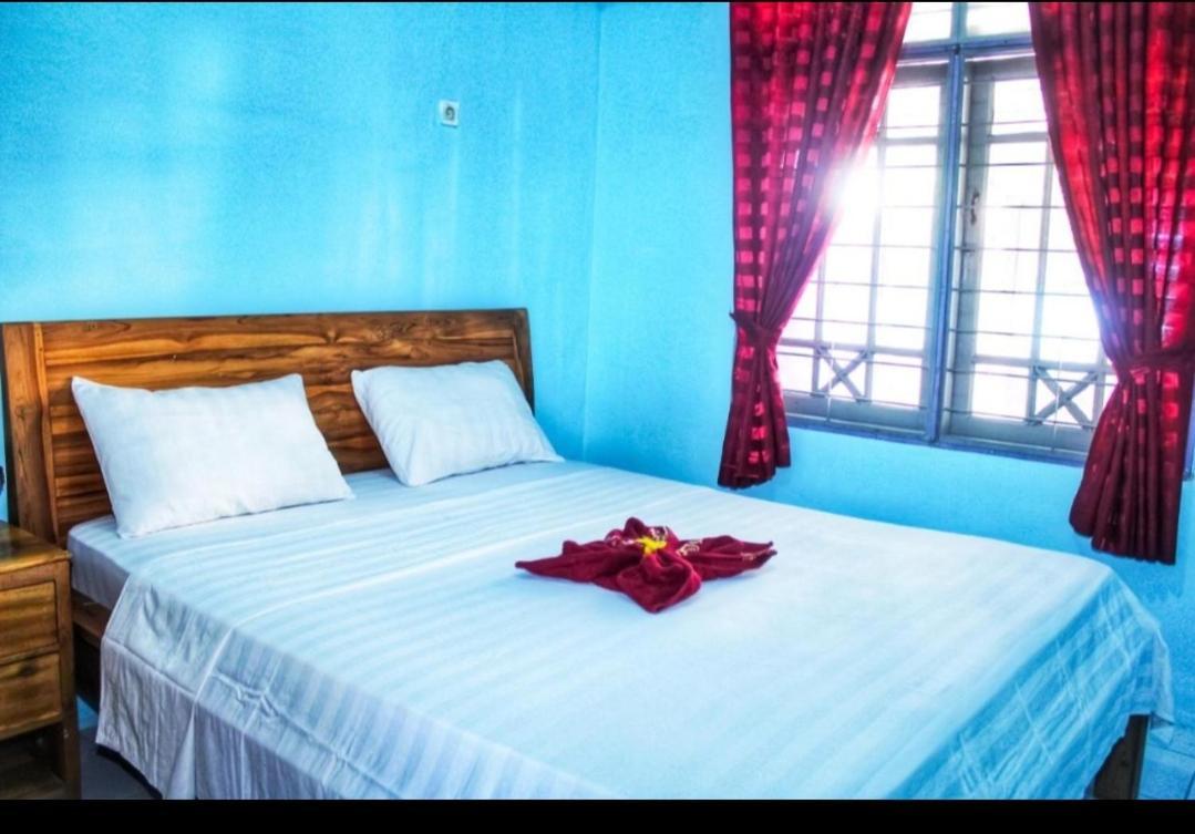 Apartamento Kj Purple House Senggigi Exterior foto